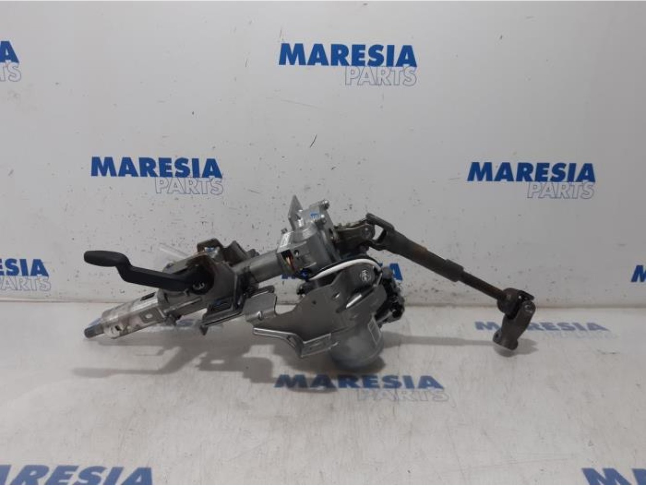 Renault - Megane - Steering column housing