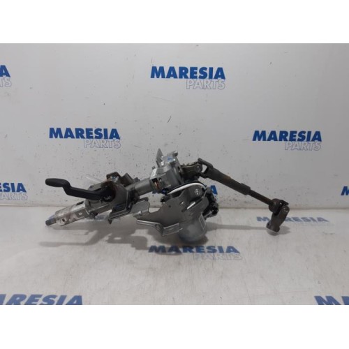 Renault - Megane - Steering column housing