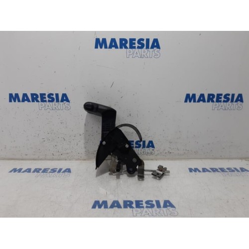 Fiat - Panda - Parking brake lever