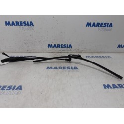 Citroen - C1 - Front wiper arm