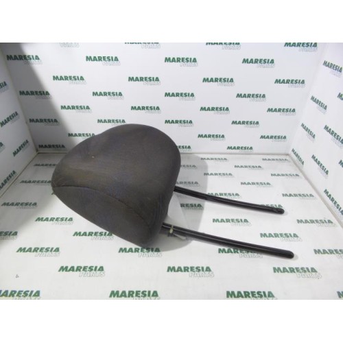 Renault - Kangoo - Headrest