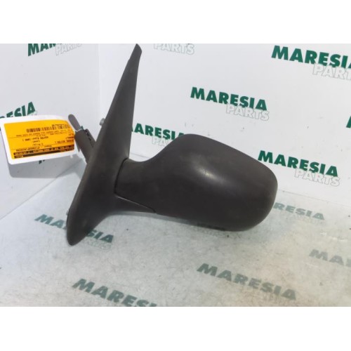 Renault - Clio - Wing mirror, left