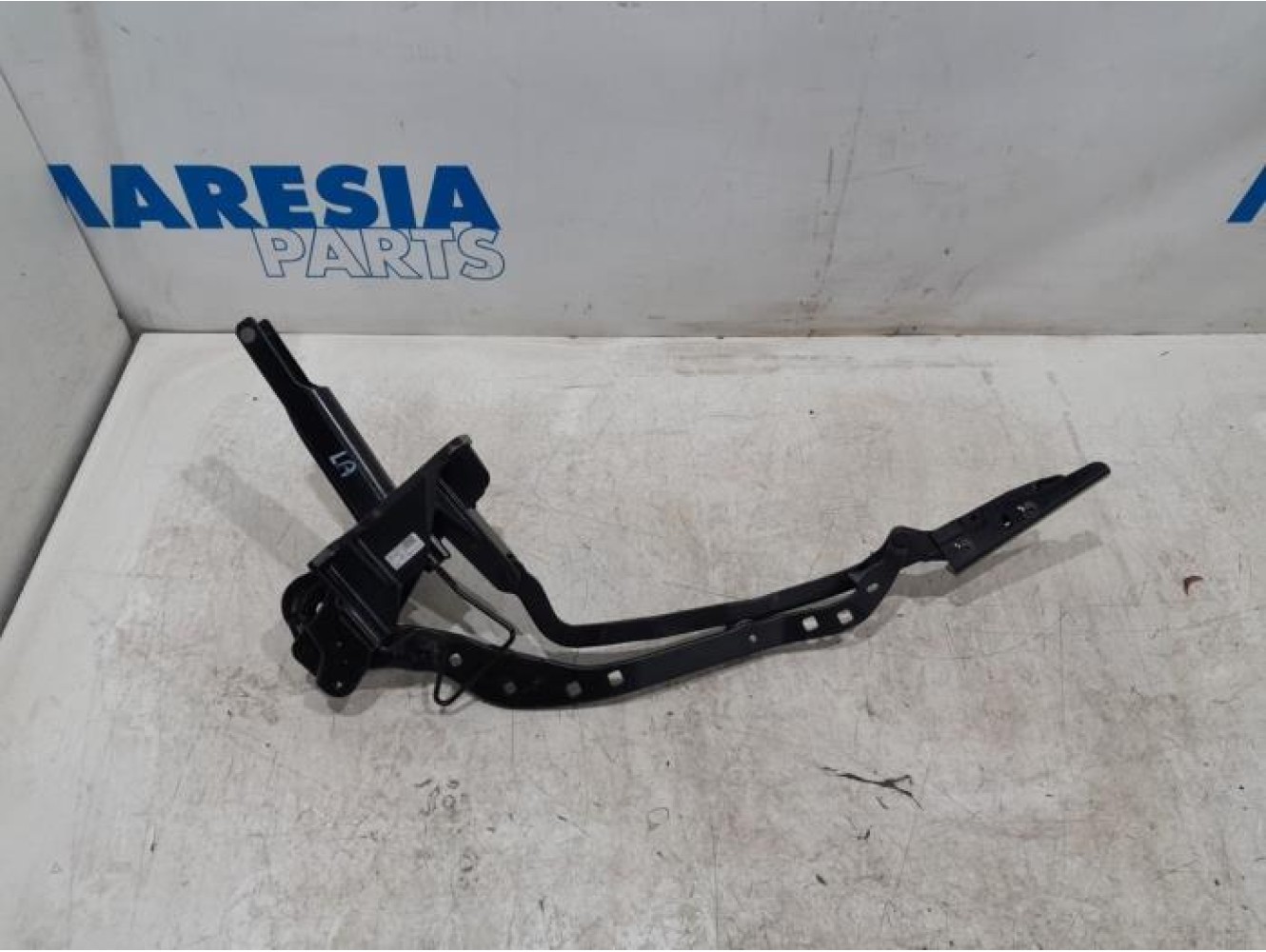 Peugeot - 207 - Convertible top hinge