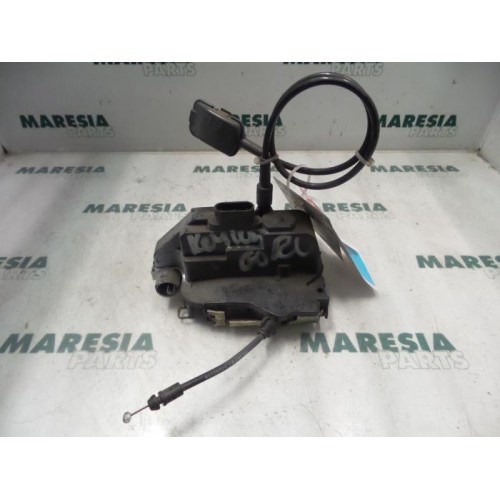 Renault - Megane - Front door lock mechanism 4-door, right