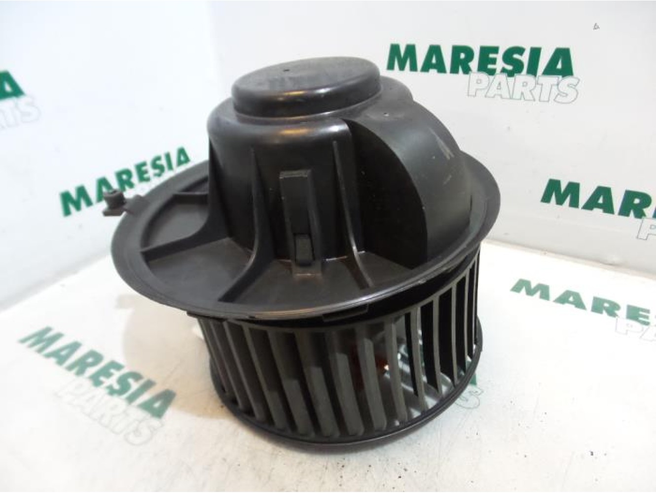 Alfa Romeo - 156 - Heating and ventilation fan motor