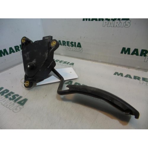 Renault - Megane Scenic - Throttle pedal position sensor