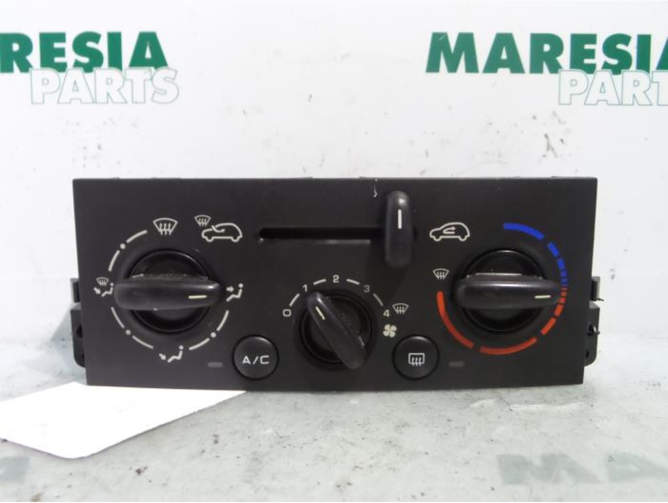 Peugeot - 207 - Heater control panel