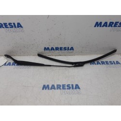 Citroen - C3 - Front wiper arm