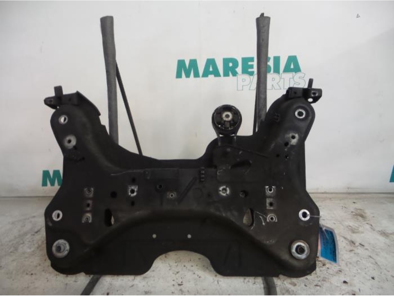 Renault - Laguna - Subframe