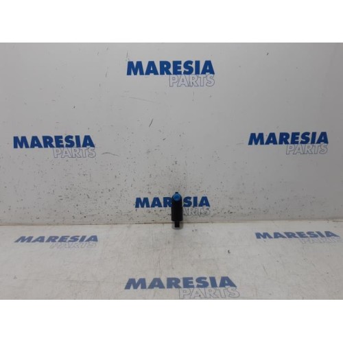 Citroen - C1 - Windscreen washer pump