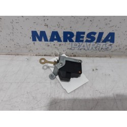 Citroen - C1 - Tailgate lock mechanism