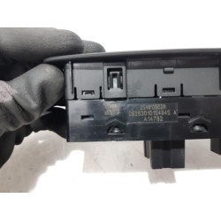 Renault - Megane - Multi-functional window switch