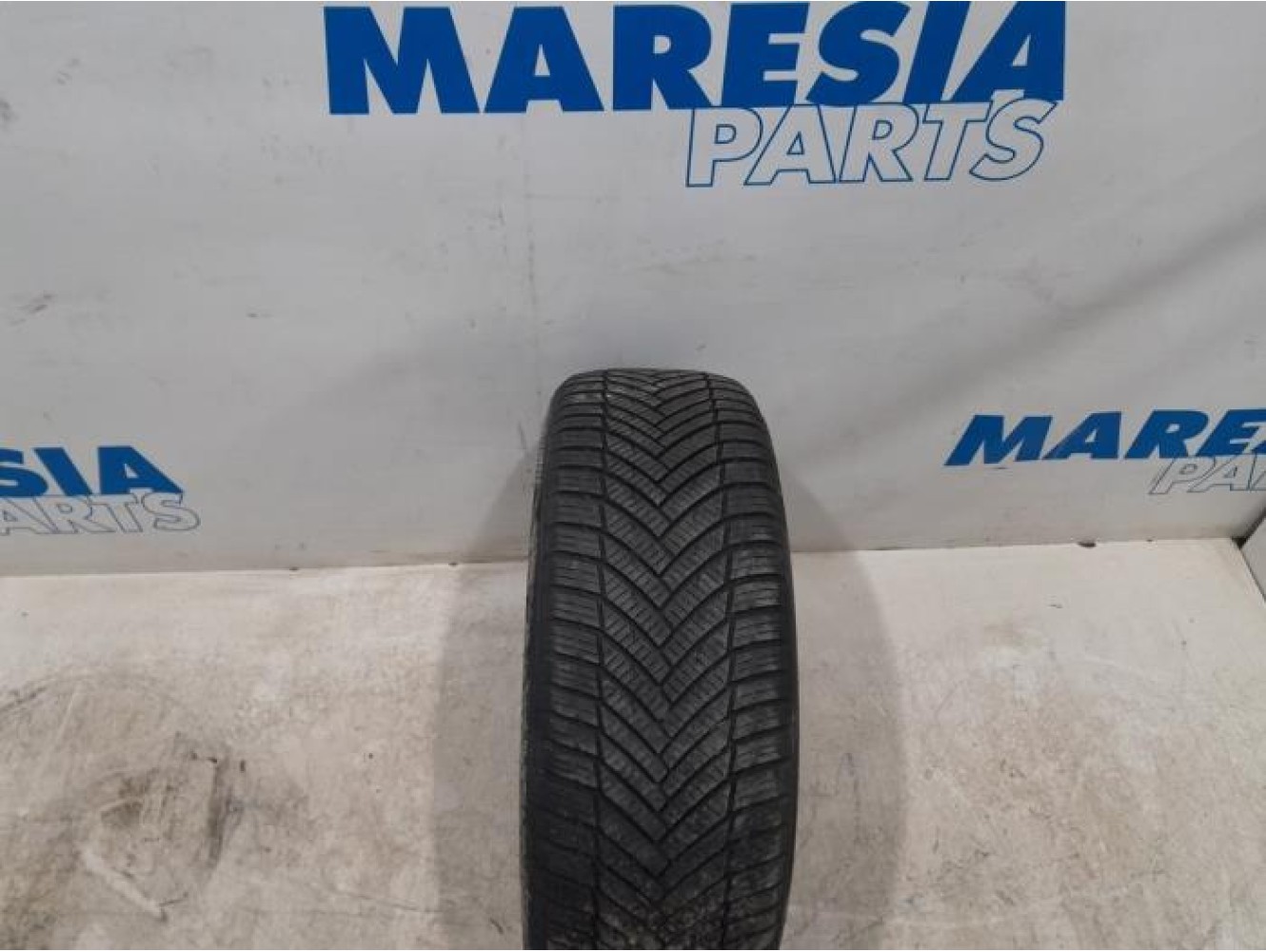 Peugeot - 207 - Tyre