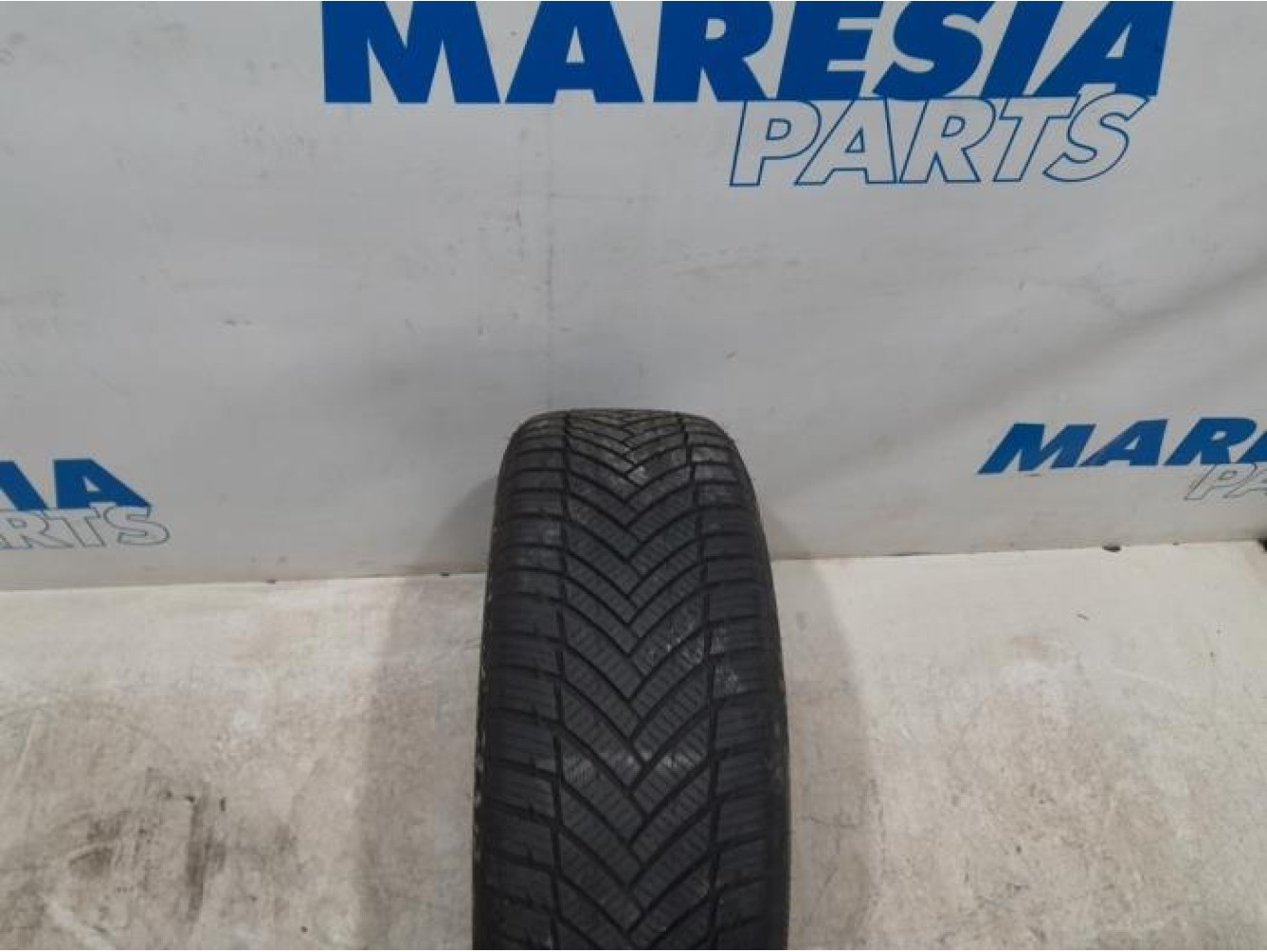 Peugeot - 207 - Tyre