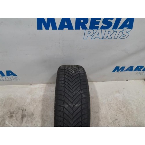 Peugeot - 207 - Tyre