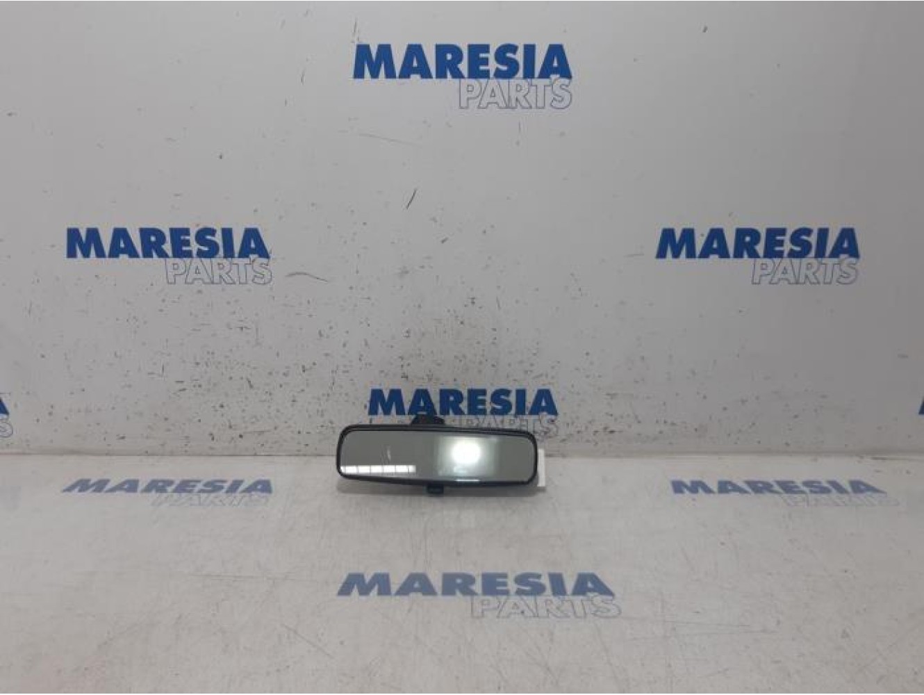 Peugeot - 208 - Rear view mirror