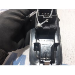 Peugeot - 208 - Multi-functional window switch