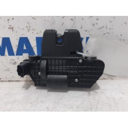 Peugeot - 208 - Tailgate lock mechanism
