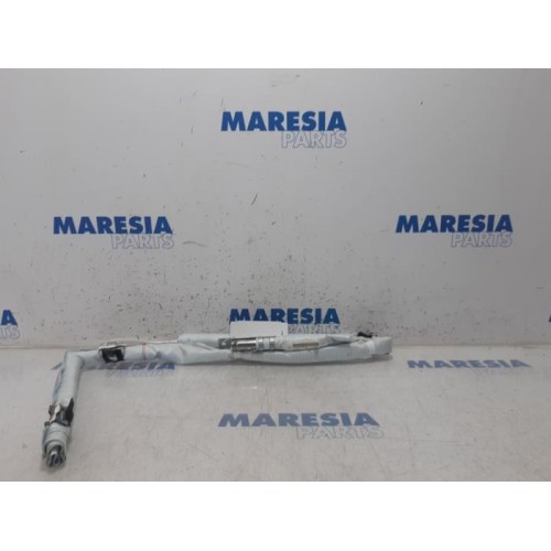 Peugeot - 208 - Airbag hemel links