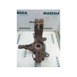 Renault - Megane - Knuckle, front left