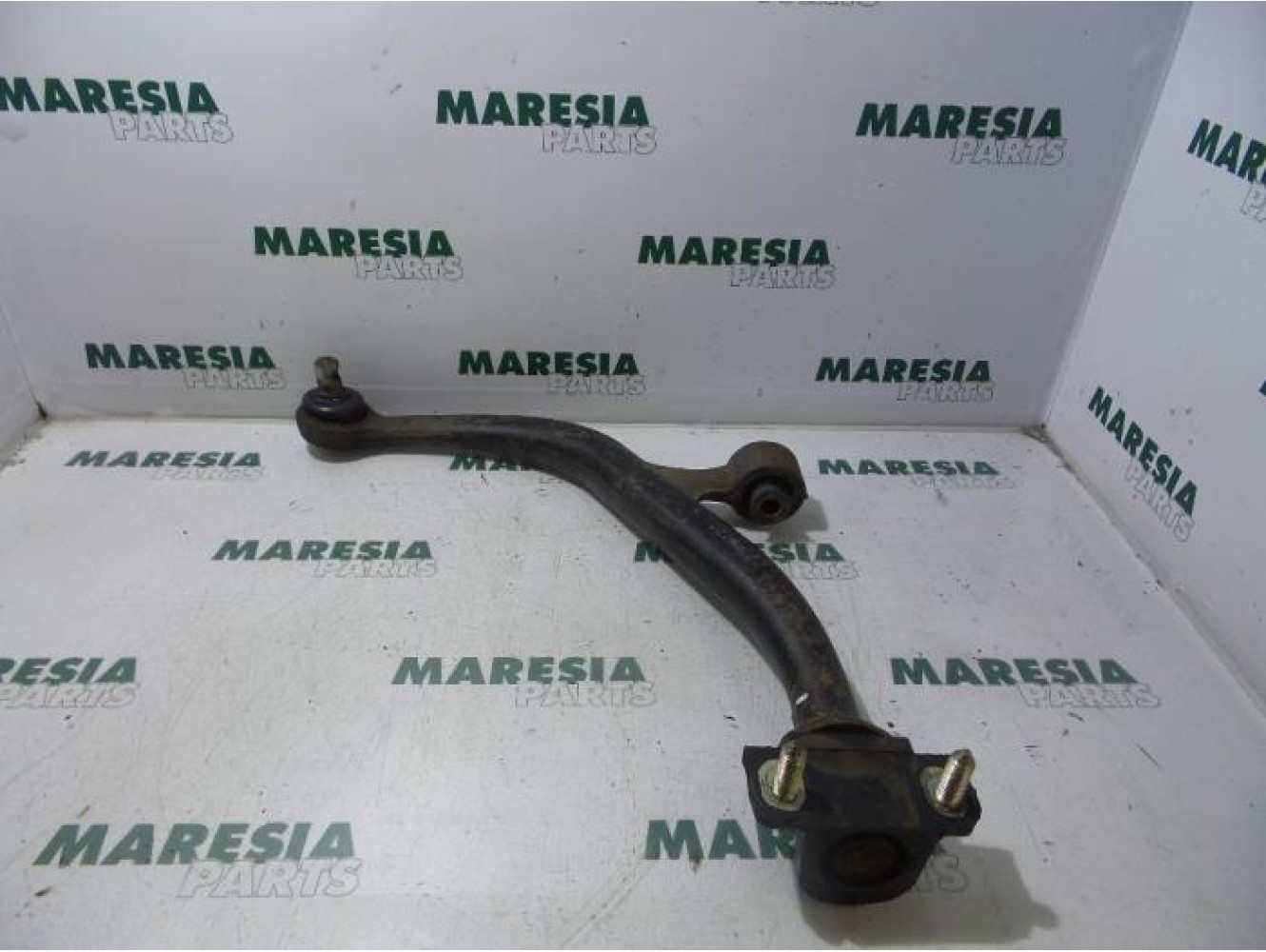 Peugeot - 106 - Querlenker unten links vorne