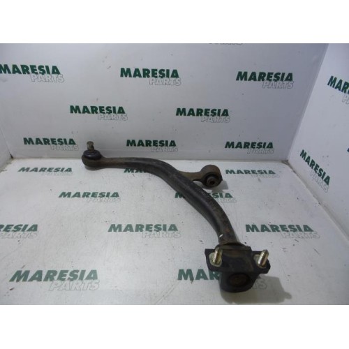 Peugeot - 106 - Draagarm onder links-voor