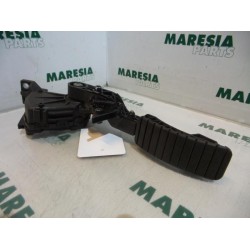 Renault - Laguna - Throttle pedal position sensor