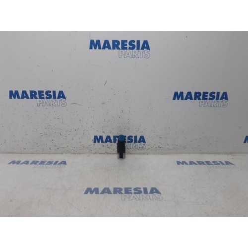 Citroen - C3 - Windscreen washer pump