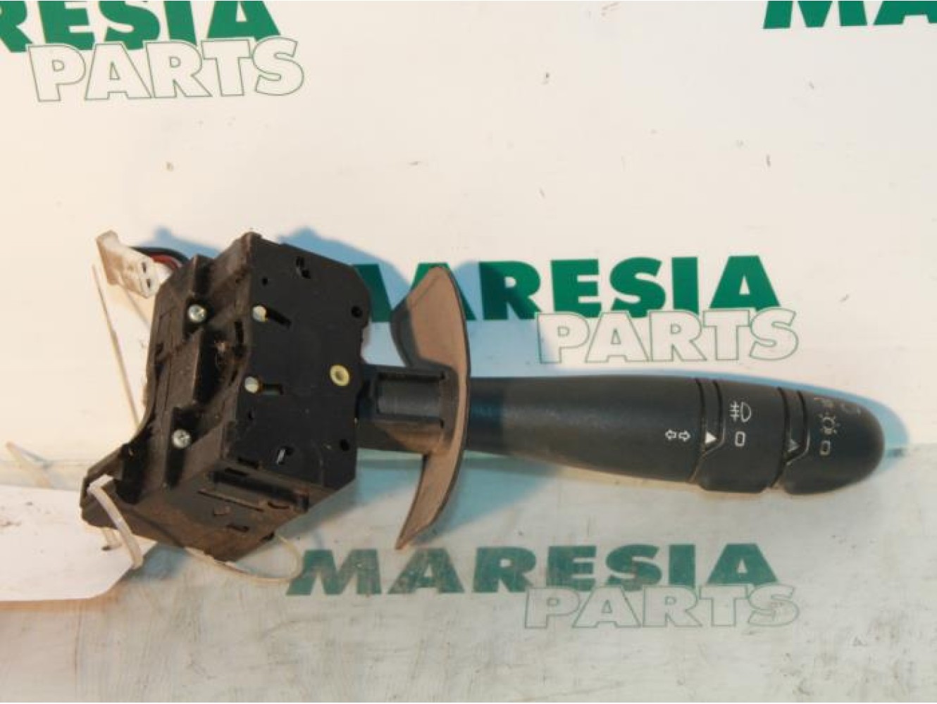 Renault - Megane - Indicator switch