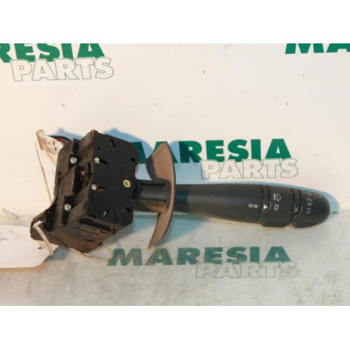 Renault - Megane - Indicator switch