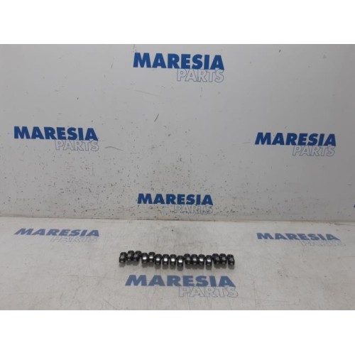 Peugeot - 207 - Rocker arm