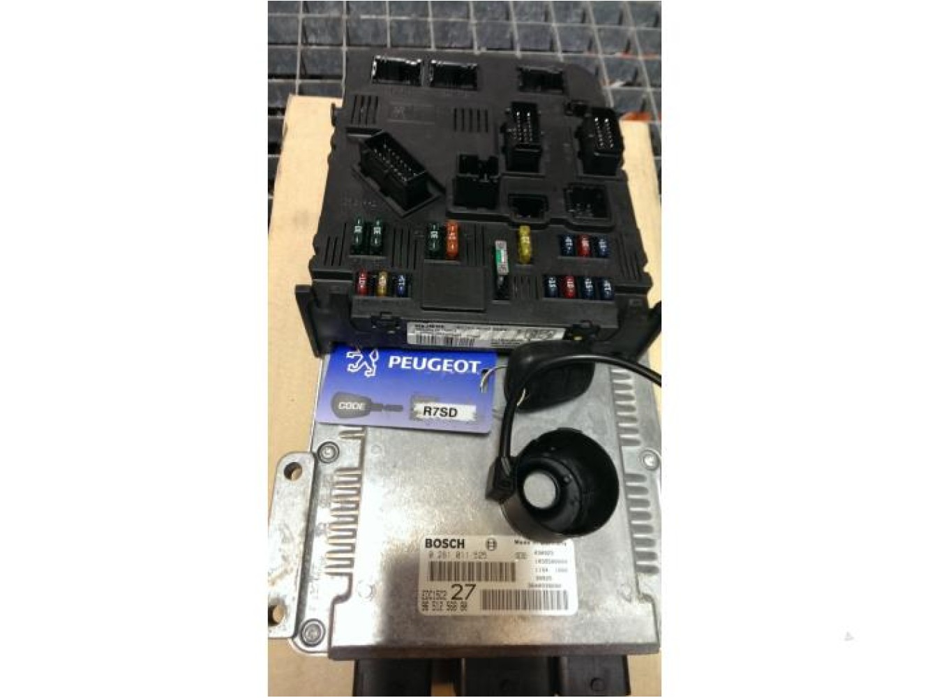 Peugeot - 206 - Engine management computer
