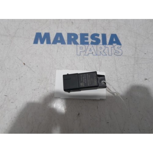Peugeot - Expert - Glow plug relay