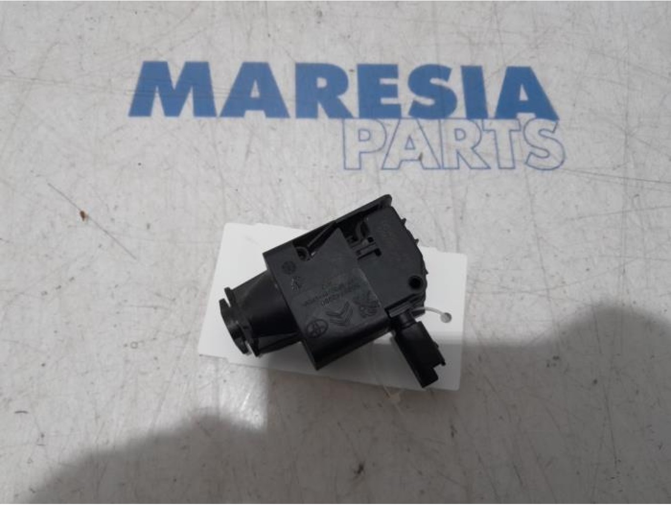 Peugeot - Expert - Tank flap lock motor