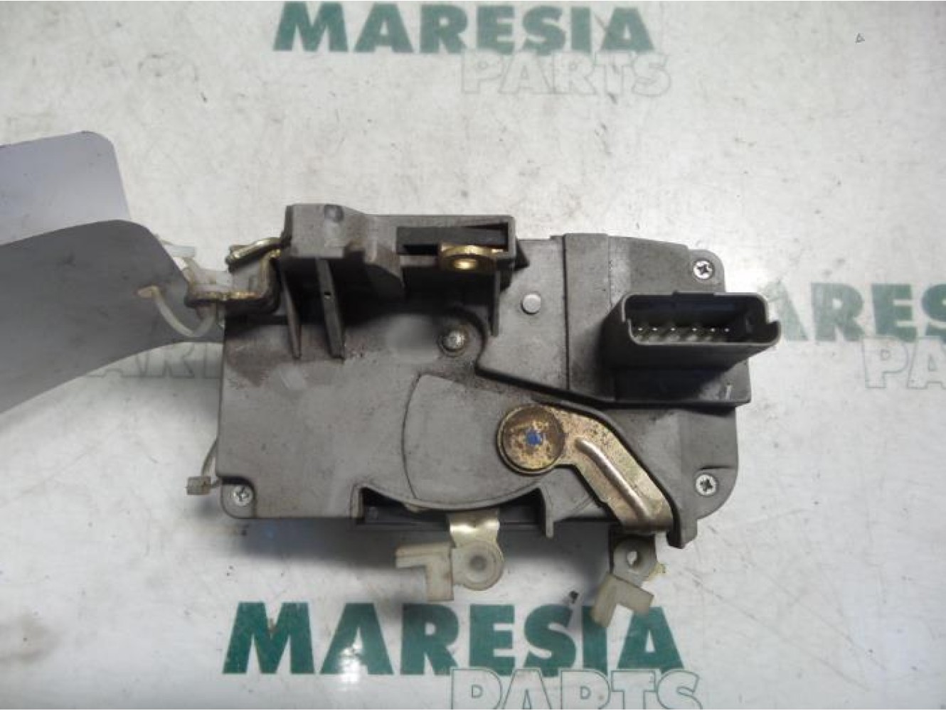 Citroen - C5 - Door lock mechanism 4-door, front left