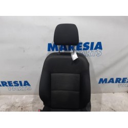 Peugeot - 207 - Sitz links