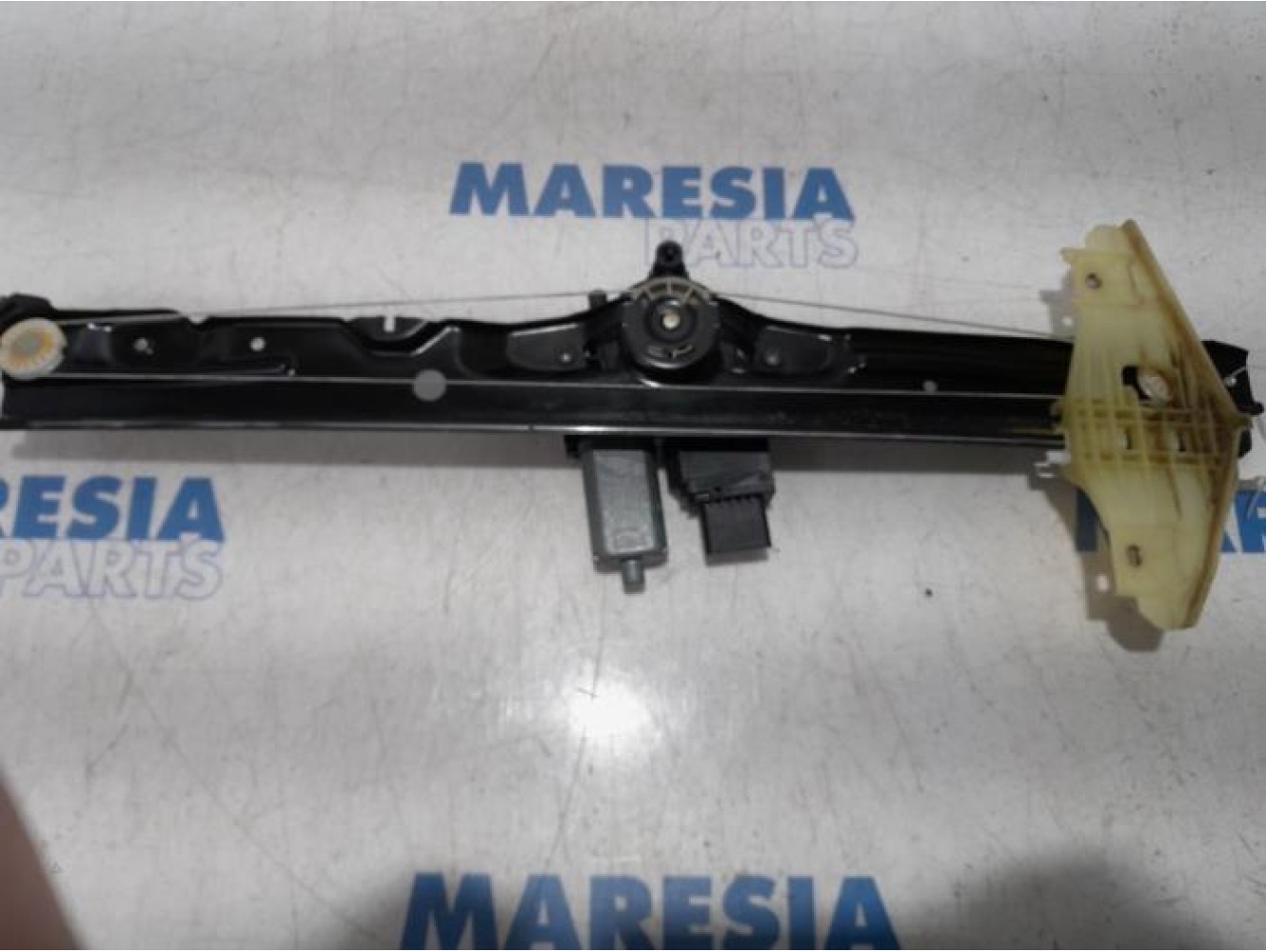 Peugeot - Expert - Fenstermechanik 2-türig rechts vorne