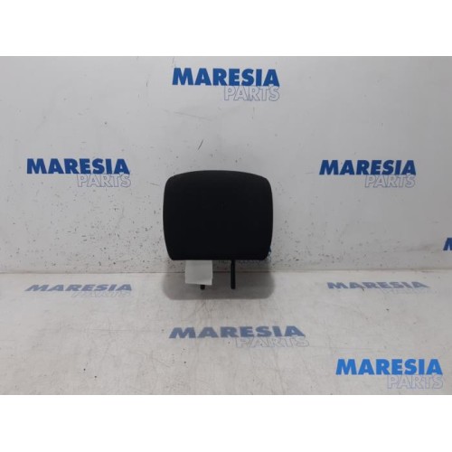 Peugeot - 206 - Headrest