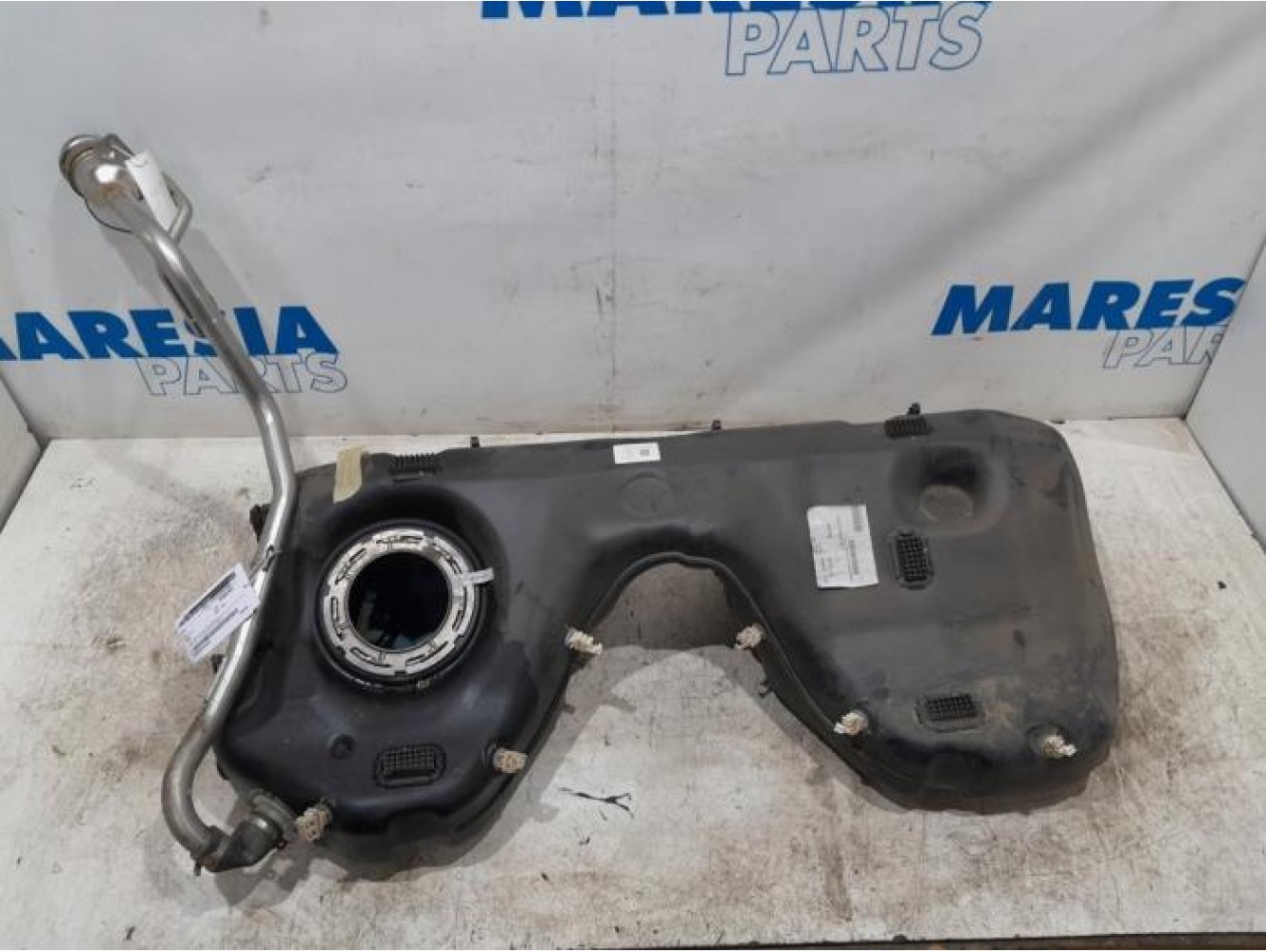 Alfa Romeo - Stelvio - Tank