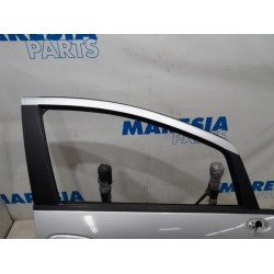 Fiat - Punto - Portière 4portes avant droite