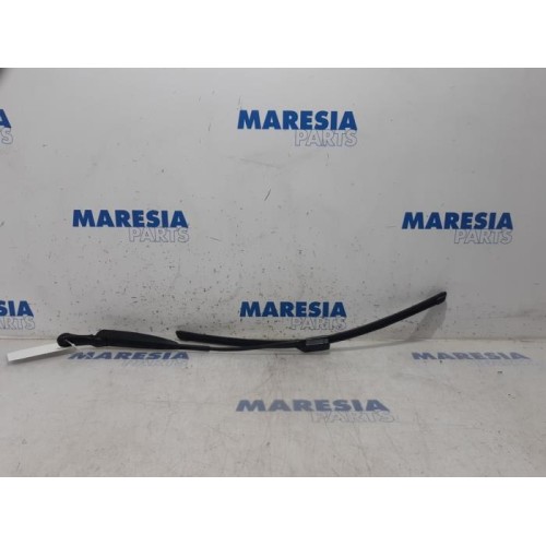 Fiat - 500 - Front wiper arm