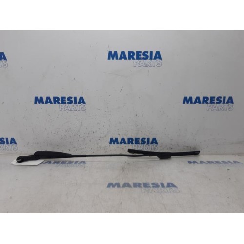 Fiat - 500 - Front wiper arm
