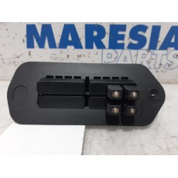 Renault - Kangoo - Door contact switch