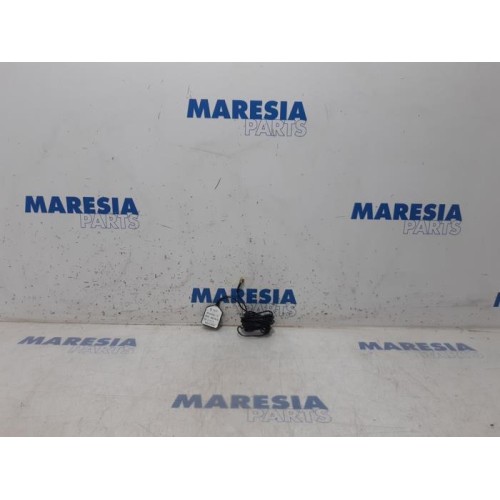 Renault - Kangoo - GPS Antenne