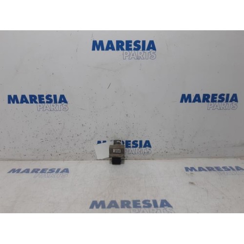 Renault - Kangoo - Glow plug relay