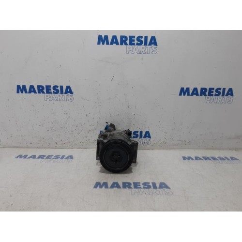 Peugeot - 208 - Air conditioning pump