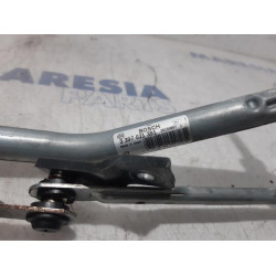 Peugeot - 208 - Wiper mechanism