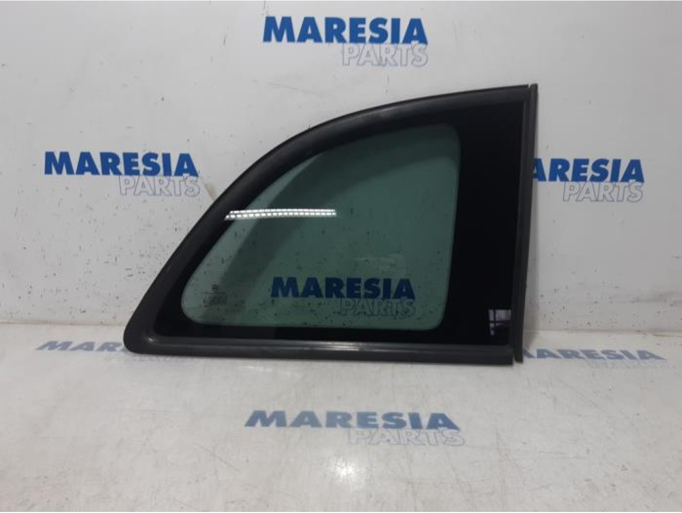 Fiat - 500 - Rear quarter light, left right