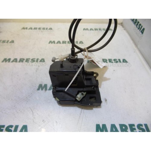 Renault - Megane Scenic - Rear door mechanism 4-door, right