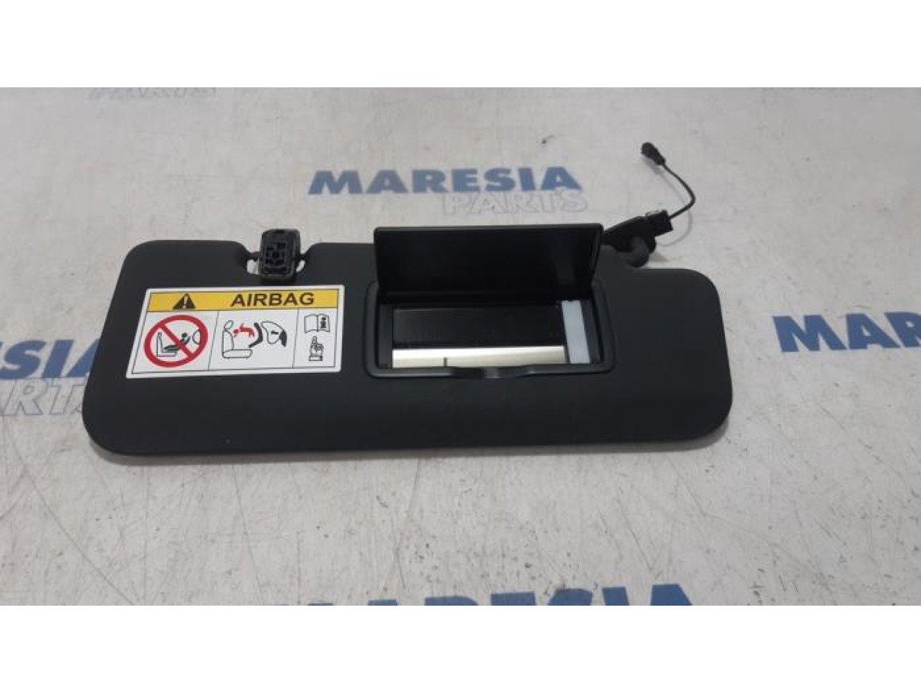 Alfa Romeo - Stelvio - Sun visor